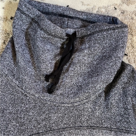 NEW PINK SEQUIN SWEATER - Picture 4 of 5